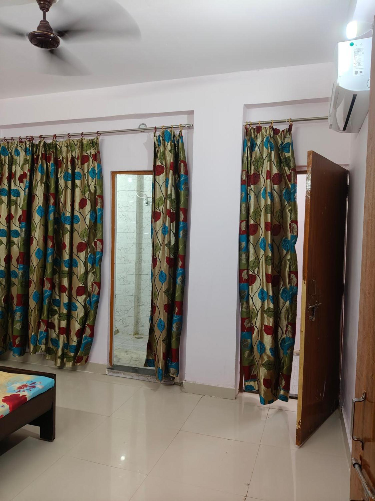 Sharda Homestay Ayodhya 外观 照片