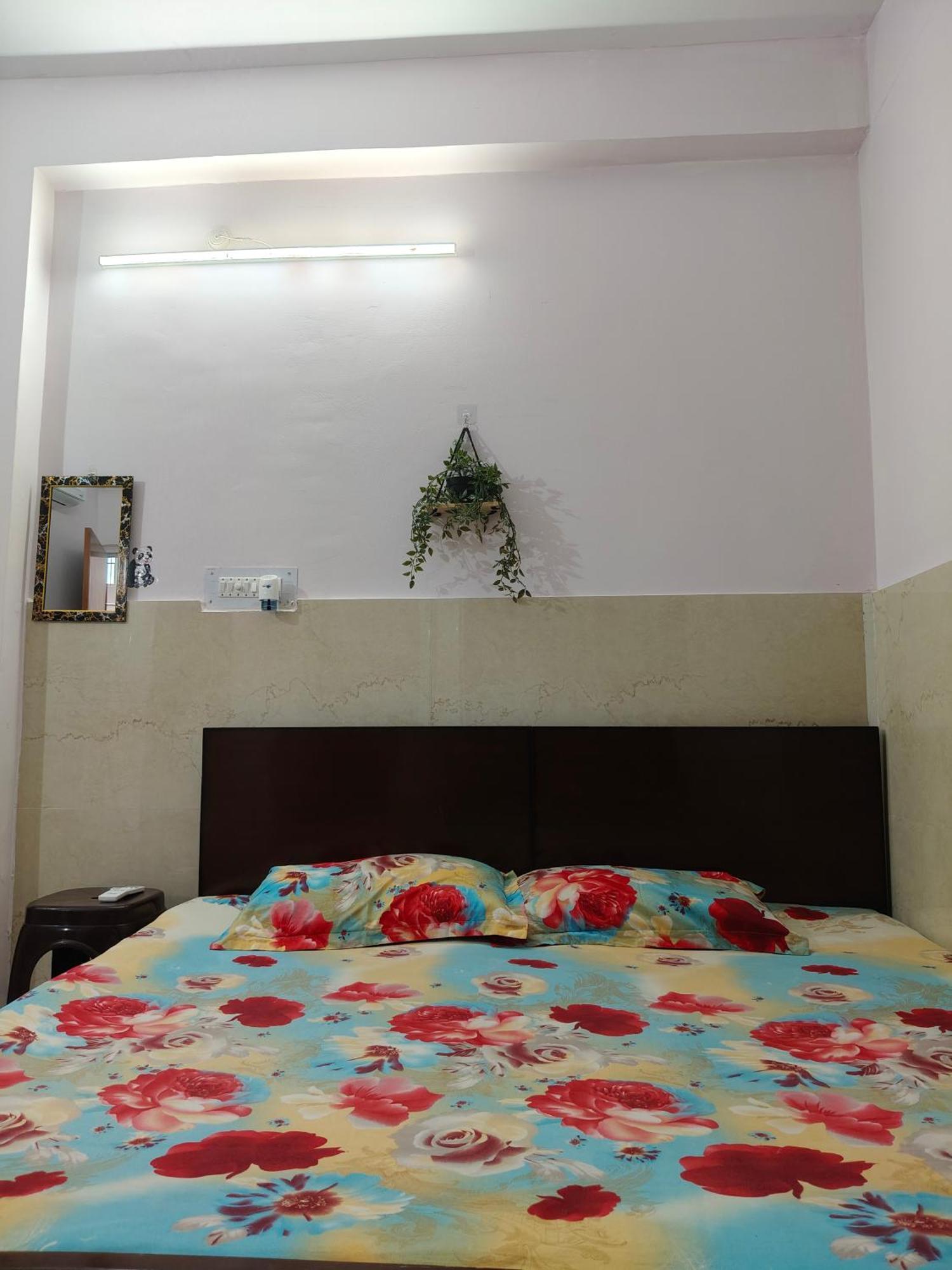 Sharda Homestay Ayodhya 外观 照片